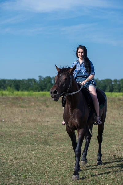 Bonito jovem menina no o tiro — Fotografia de Stock