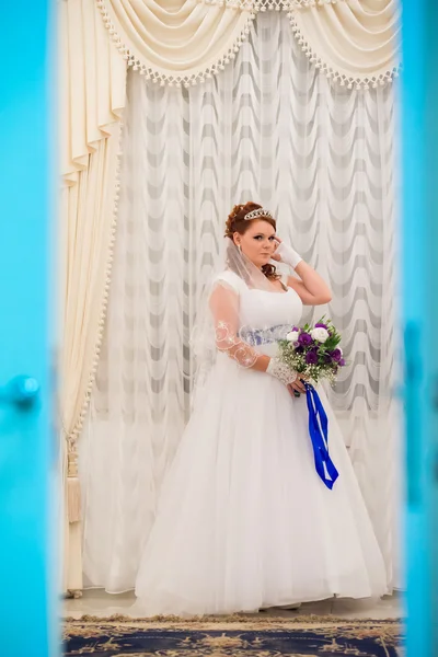 Hermosa novia el día de la boda — Foto de Stock