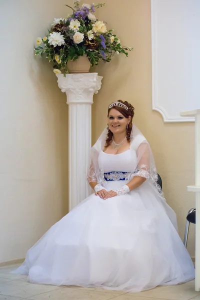 Hermosa novia el día de la boda — Foto de Stock