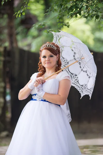 Bela noiva no dia do casamento — Fotografia de Stock