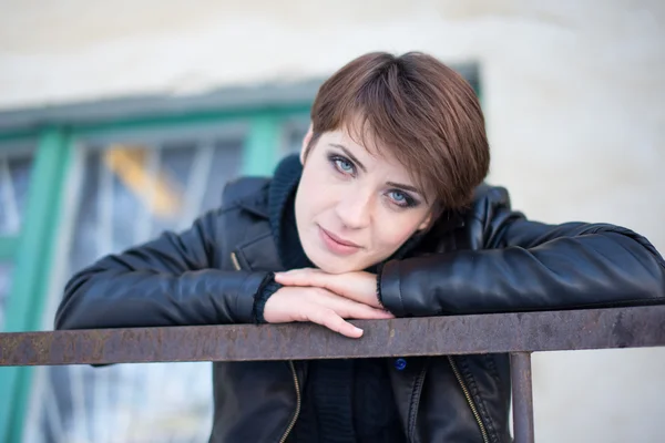 Cute young girl on the shooting — Stock Photo, Image