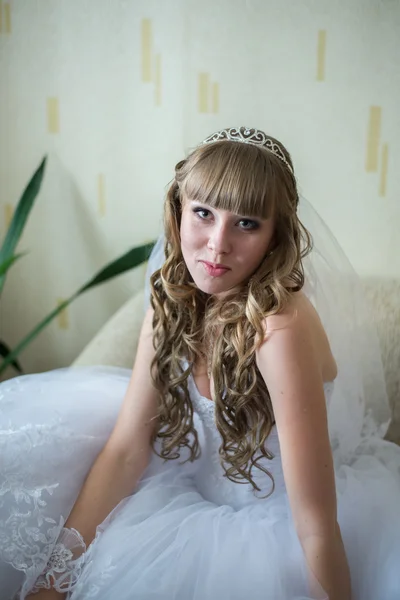 Bela noiva jovem — Fotografia de Stock