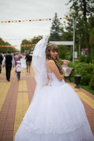 Hermosa novia el día de la boda —  Fotos de Stock