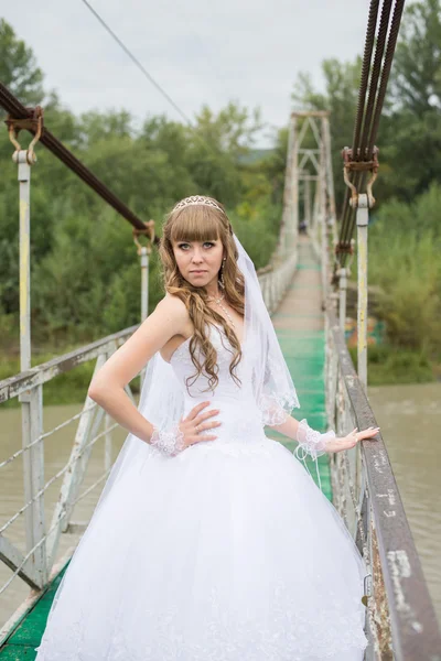 Beautiful bride on wedding day — Stock Photo, Image