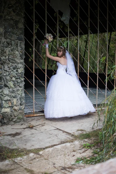 Bella sposa il giorno del matrimonio — Foto Stock