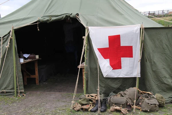 Egy Veterán Katonai Elsősegély Tábori Sátor Stock Kép