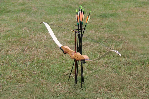 Bow and Arrows. — Stock Photo, Image