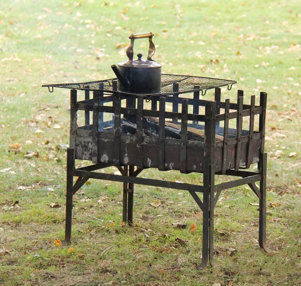 Holzkohlefeuer. — Stockfoto