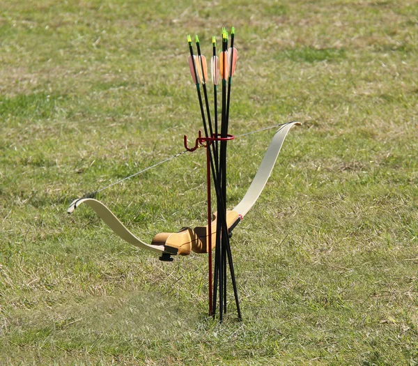 Bow and Arrows. — Stock Photo, Image