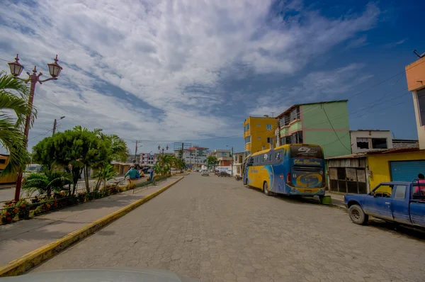 ATACAMES, ECUADOR - 16 de março de 2016: Vista panorâmica da cidade de praia localizada na costa norte do Pacífico do Equador. Ele está localizado na província de Esmeraldas — Fotografia de Stock