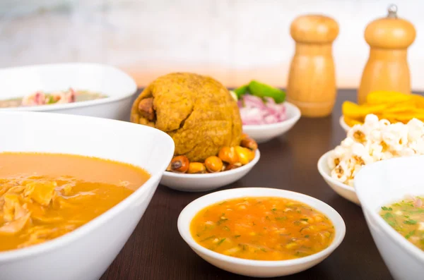 Traditional ecuadorian banquet with traditional food — Stock Photo, Image