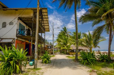 Muisne, Ekvator - 16 Mart 2016: Esmeraldas il kuzeybatı Ekvator güneybatısında bir sahil kasabası