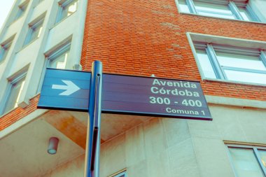 Buenos Aires, Arjantin - 02 Mayıs 2016: avenida cordoba kentin en önemli caddelerinden biridir ve adı cordoba Arjantinli durumunu bir haraç