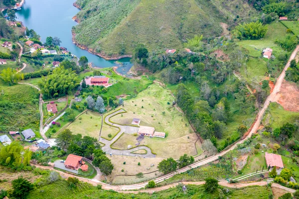 Vista aérea de Guatape em Antioquia, Colômbia — Fotografia de Stock