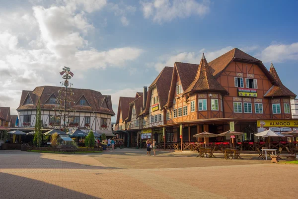 BLUMENAU, BRASIL - 10 DE MAYO DE 2016: el centro de la ciudad de blumenau ubicado en el estado sureño de Santa Catarina —  Fotos de Stock