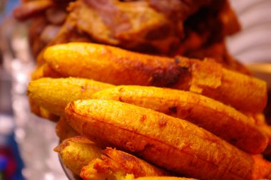 Lezzetli kızarmış muz, gevrek kapsama yakın çekim