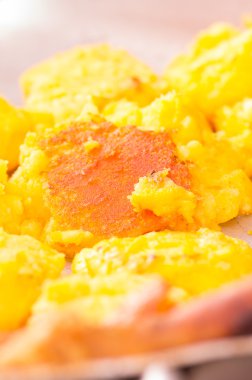 Lezzetli kızarmış patates püresi, altın renk