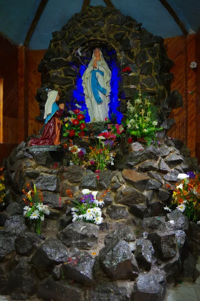 PASTO, COLOMBIE - 3 JUILLET 2016 : sanctuaire de la Vierge lourde situé dans le lac de la cocha — Photo