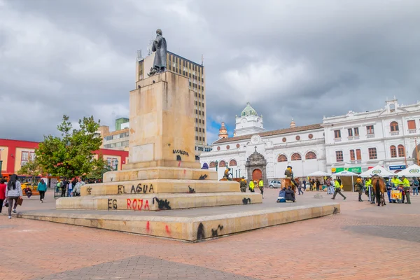 PASTO, COLOMBIA - 3 DE JULIO DE 2016: estatua de antonio narino situada en la plaza central de la ciudad —  Fotos de Stock