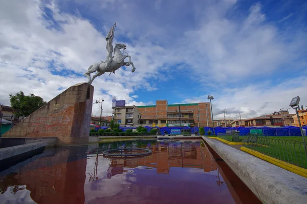 Tulcan, ecuador - 3. juli 2016: isidro ayora park ist einer der wichtigsten parks der stadt — Stockfoto