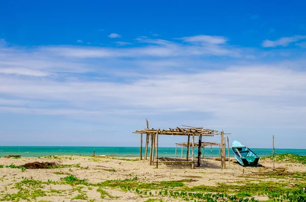 Beautiful tropical beach in the coast of ecuador — Stock Photo, Image