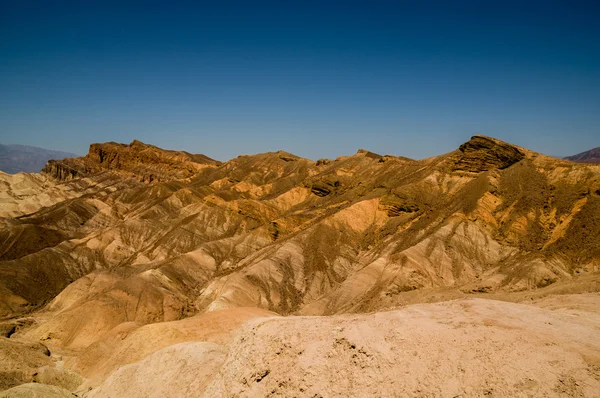 Eroderad åsar i death valley national park — Stockfoto