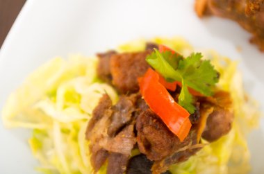 fritada kızarmış domuz eti geleneksel Ekvador gıda