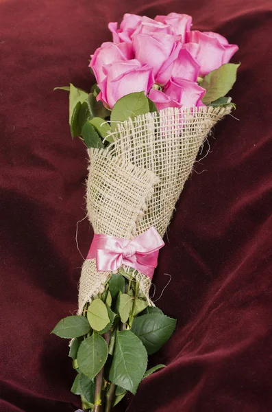 Romantic bouquet of Ecuadorian pink roses — Stock Photo, Image