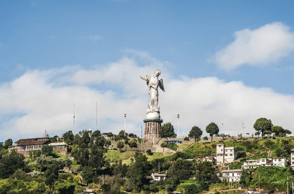 Escultura de la Virgen en Panecillo Quito Ecuador Sudamérica —  Fotos de Stock