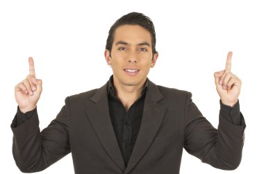 yakışıklı genç adam bir takım elbise poz gösteren bir parmak giyiyor