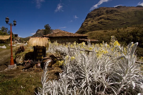 Dos Chorreras marco em Azuay cuenca Equador — Fotografia de Stock