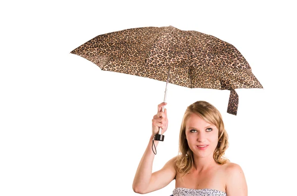 Portrait rapproché de belle fille blonde tenant parapluie — Photo