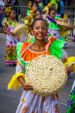Colombias en önemli folklor kutlama, Carnival Barranquilla, Kolombiya ile renkli ve ayrıntılı kostüm performans katılmak