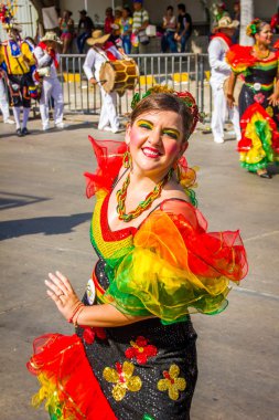 Colombias en önemli folklor kutlama, Carnival Barranquilla, Kolombiya ile renkli ve ayrıntılı kostüm performans katılmak
