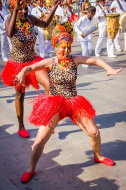 Colombias en önemli folklor kutlama, Carnival Barranquilla, Kolombiya ile renkli ve ayrıntılı kostüm performans katılmak