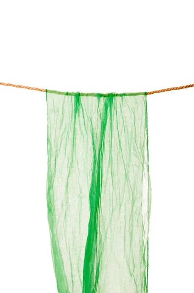 Sciarpa verde appesa a una corda clothesline — Foto Stock