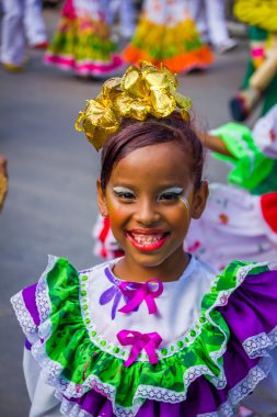 Colombias en önemli folklor kutlama, Carnival Barranquilla, Kolombiya ile renkli ve ayrıntılı kostüm performans katılmak