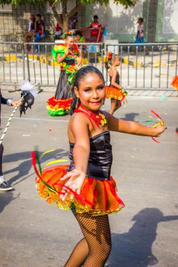 Colombias en önemli folklor kutlama, Carnival Barranquilla, Kolombiya ile renkli ve ayrıntılı kostüm performans katılmak