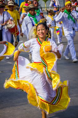 Colombias en önemli folklor kutlama, Carnival Barranquilla, Kolombiya ile renkli ve ayrıntılı kostüm performans katılmak