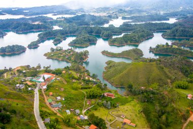 Guatape: Antioquia, Colombia, havadan görünümü