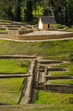 Ingapirca important inca ruins in Ecuador clipart
