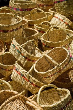 sepetleri Saquisili sokak pazarında, Ecuador