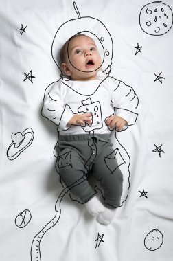 Şirin bebek çocuk astronot de boşluk dekorasyon