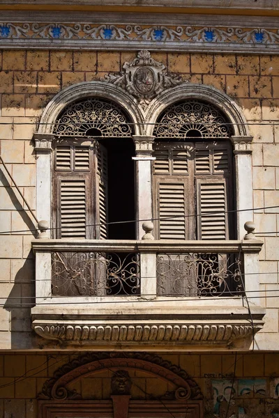 Diseño de ventanas coloniales en Esmeraldas, Ecuador — Foto de Stock