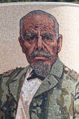 Eloy Alfaro, Montecristi ana kare portresi ile sanatsal Mozaik. Sanatçı Ivo Uquillas.