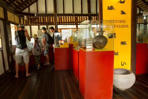 Agua Blanca Museum in Machalilla National Park, Ecuador — Stock Photo, Image