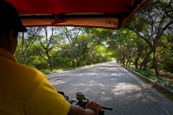 Rickshaw intorno al Parco Nazionale di Machalilla, Ecuador — Foto Stock