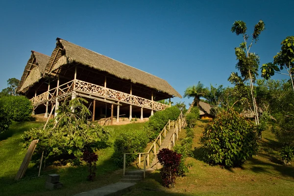 Ecological lodge in amazon rainforest, Yasuni National Park, Ecuador — Stock Photo, Image