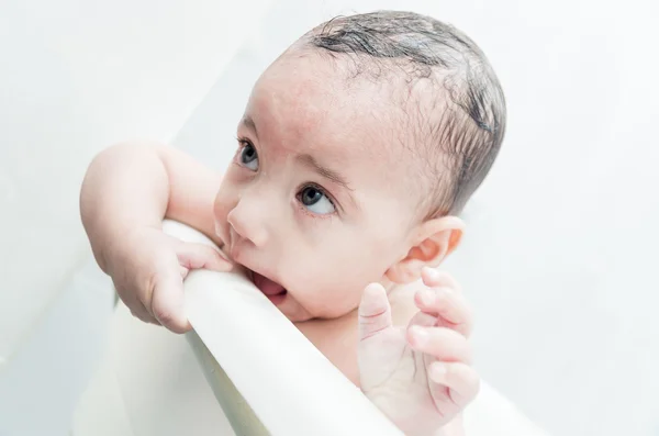 Cute baby boy in the bathtub — Stock Photo, Image