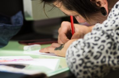 dövme sanatçısı çalışma